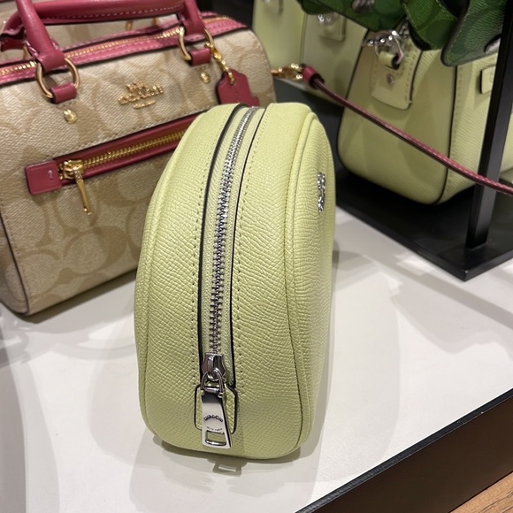 Coach Dome Cosmetic Case
SV/Pale Lime - Picture 14 of 16